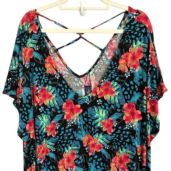 Swimsuits For All Hawaiian Floral Strappy Swimsuit Cover Up - Picture 3 of 8